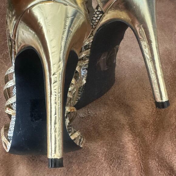Bebe Women’s Gold/Snakeprint Stilettos High Heels Sandals Size 8 Strappy - Picture 7 of 11
